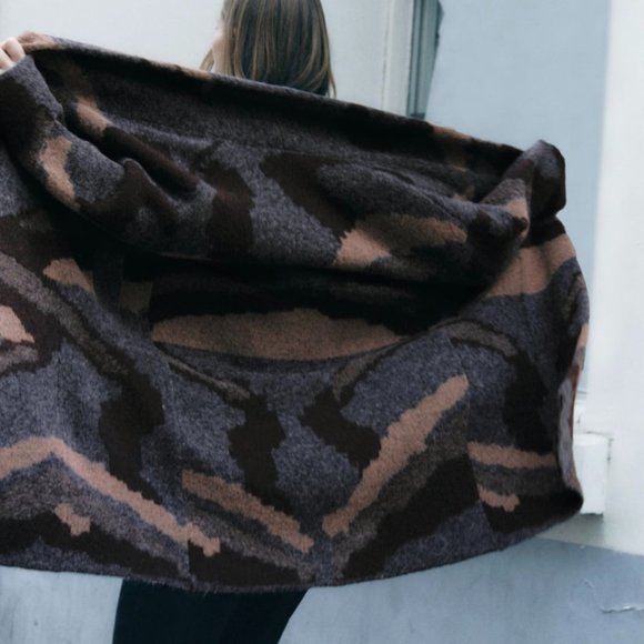 ZARA Oversized Jacquard Long Knit Coat(Multicolor, US S, M, L/EUR S, M, L) - Picture 2 of 11